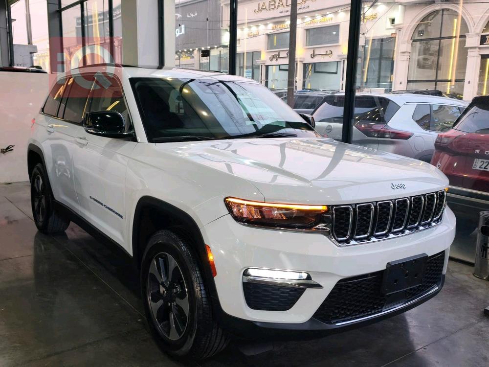 جيب جراند شيروكي